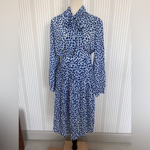 Givenchy Dresses & Skirts - Vintage Givenchy Sport 3 Piece Skirt Set Blue Floral Print Women’s Size 8